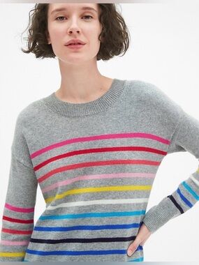 GAP Crazy Stripe Sweater Small NWT Wool Blend Rainbow Stripe Crewneck
